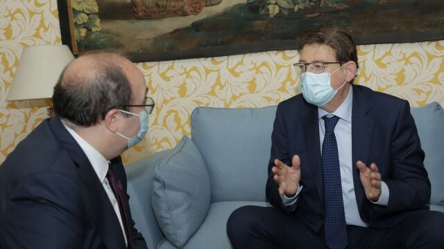 Reunión entre el ministro de Política Territorial, Miquel Iceta, y el 'president' de la Generalitat, Ximo Puig