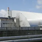 Un refugio cubre el reactor que explotó en la planta nuclear de Chernobil