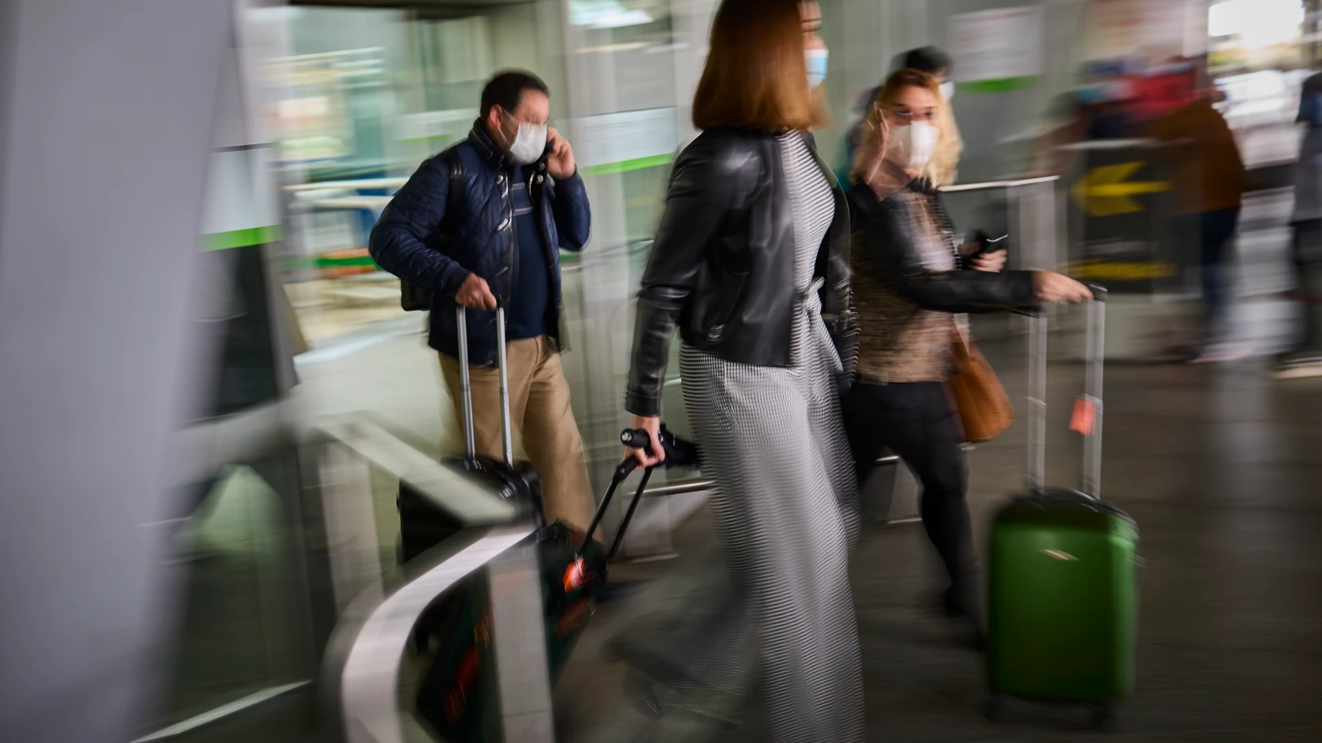 Llegada de viajeros a la Terminal 4 del aeropuerto Madrid-Barajas