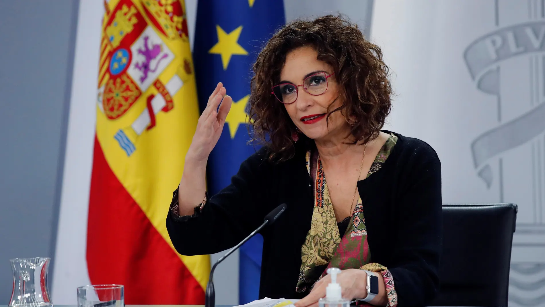 Las ministra Portavoz, María Jesús Montero, durante su intervención en la rueda de prensa posterior a la reunión del Consejo de Ministros, este martes en Moncloa
