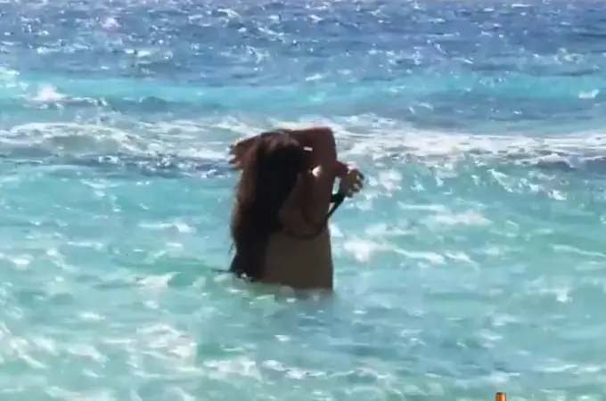Melyssa, Gianmarco y Marta López se bañan desnudos en la playa en el día “más caliente” de ‘Supervivientes’