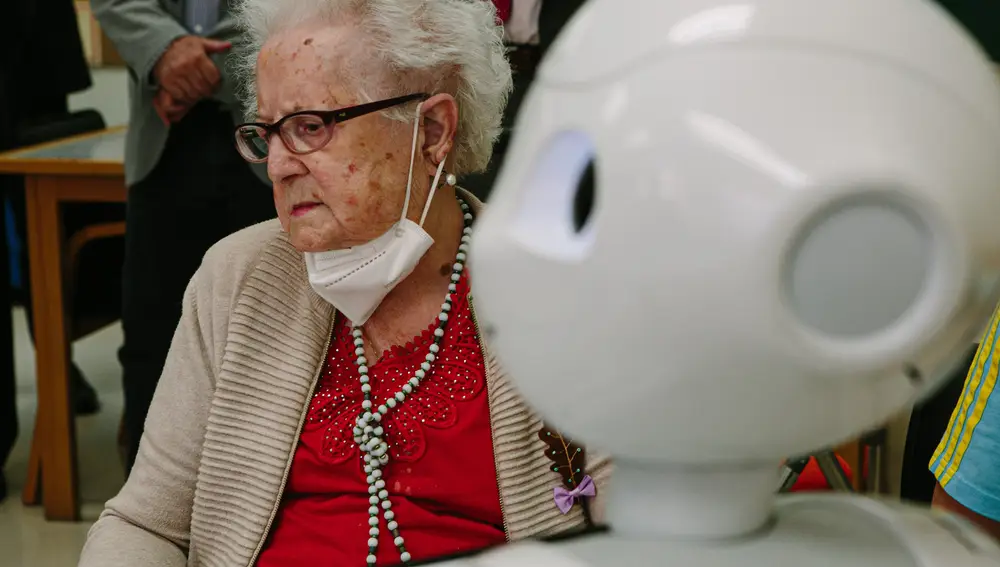Proyecto de robots inteligentes en una residencia de Soria