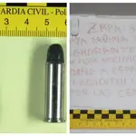 Carta enviada a José Luis Rodríguez Zapatero, que incluye una nota y dos balas del calibre 38