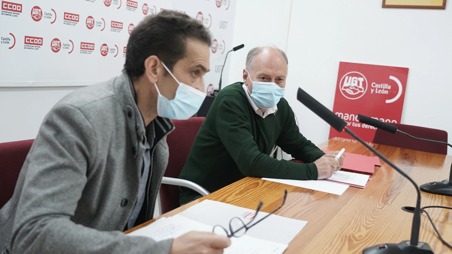 Los secretarios generales de UGT y CCOO en Castilla y León, Faustino Temprano y Vicente Andrés, presentan los actos previstos por ambas organizaciones con motivo del 1º de Mayo