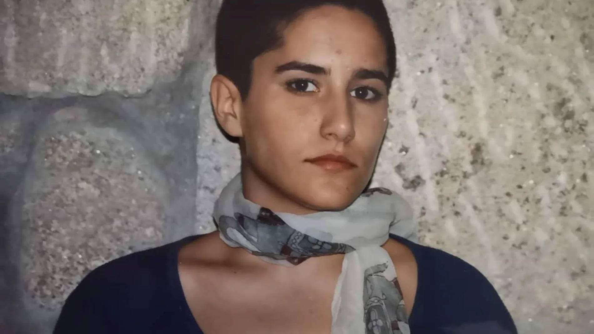 Déborah Fernández desapareció el 30 de abril de 2002 cuando solo tenía 21 años. Su cadáver fue hallado una semana después en una cuneta