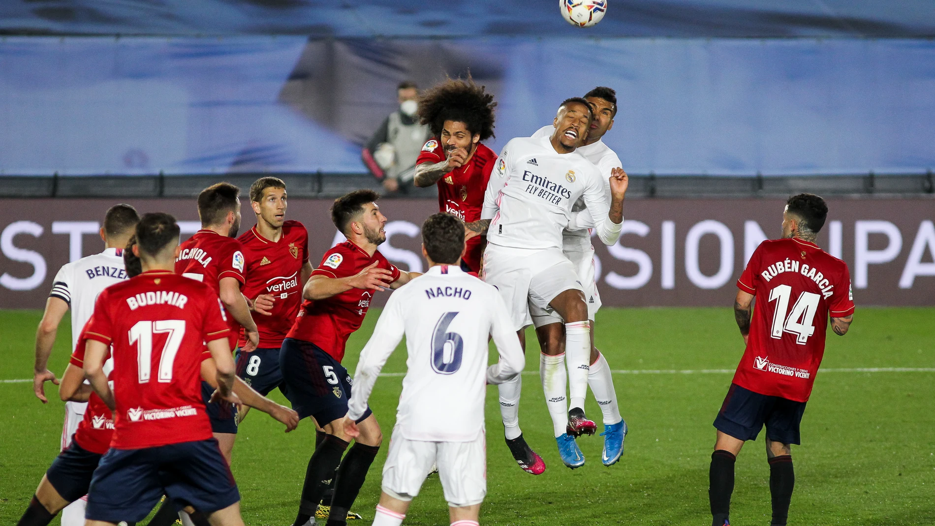 Militao metió de cabeza el primer gol del Real Madrid contra Osasuna en LaLIga