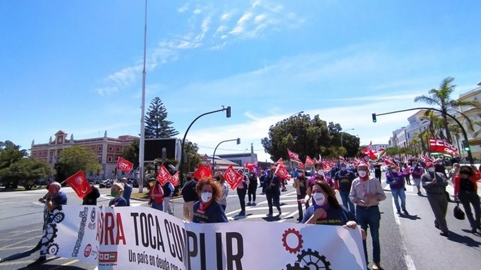 Manifestación central de CC OO y UGT en Cádiz