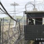 Soldados del ejército surcoreano montan guardia en un puesto militar en el Pabellón Imjingak cerca de la aldea fronteriza de Panmunjom en Paju, Corea del Sur, el domingo 2 de mayo