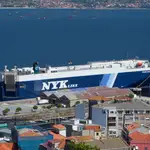El buque ‘Prometheus Leader’, retenido en el puerto de Vigo