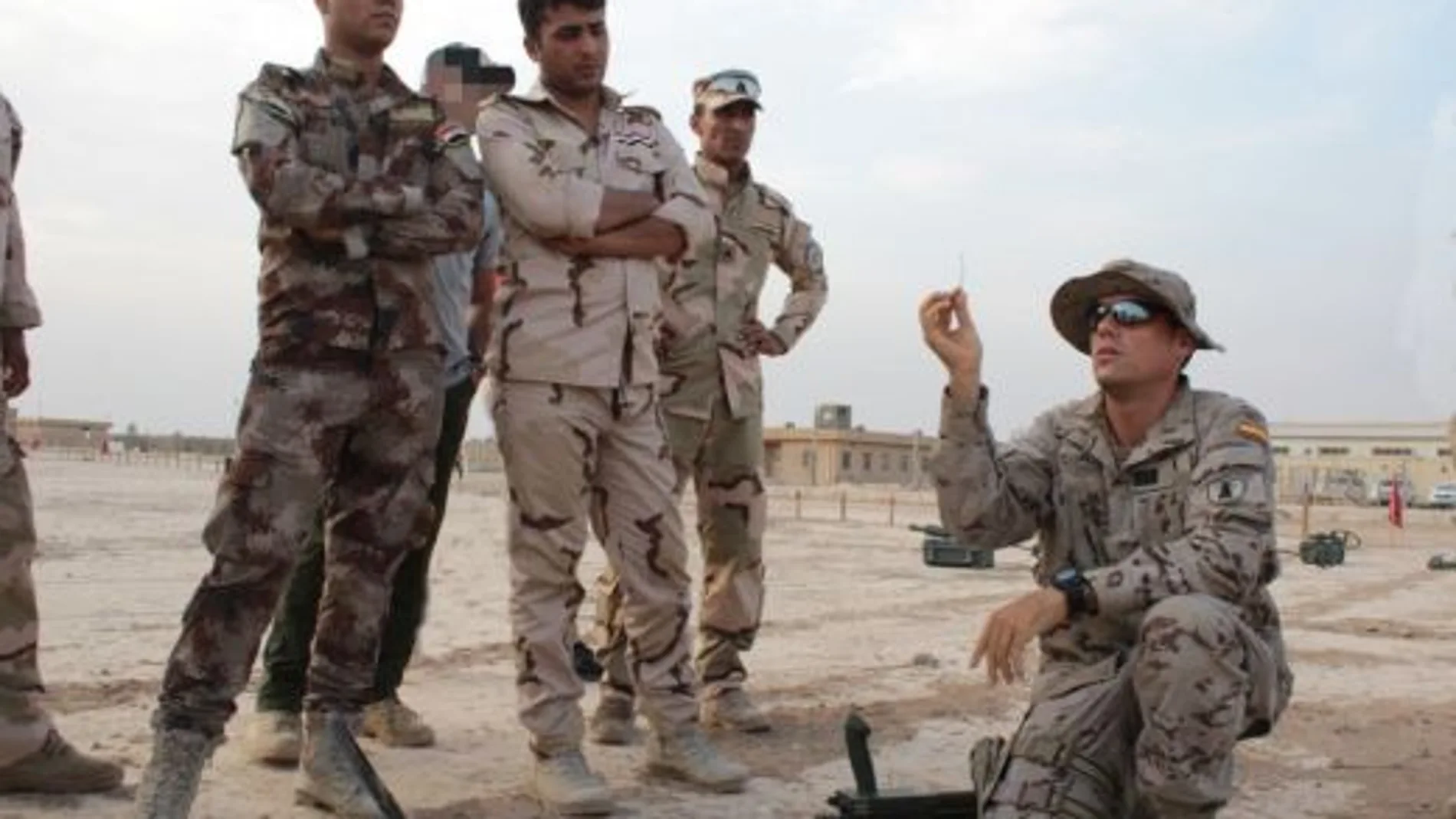 Entrenamiento de soldados iraquíes por parte de instructores españoles.