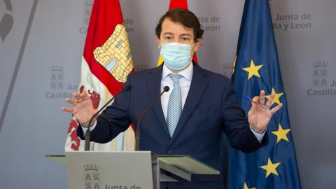 El presidente de la Junta de Castilla y León, Alfonso Fernández Mañueco, en Ávila