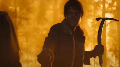 Angelina Jolie combate fuego y asesinos en el tráiler de Aquellos que desean mi muerte