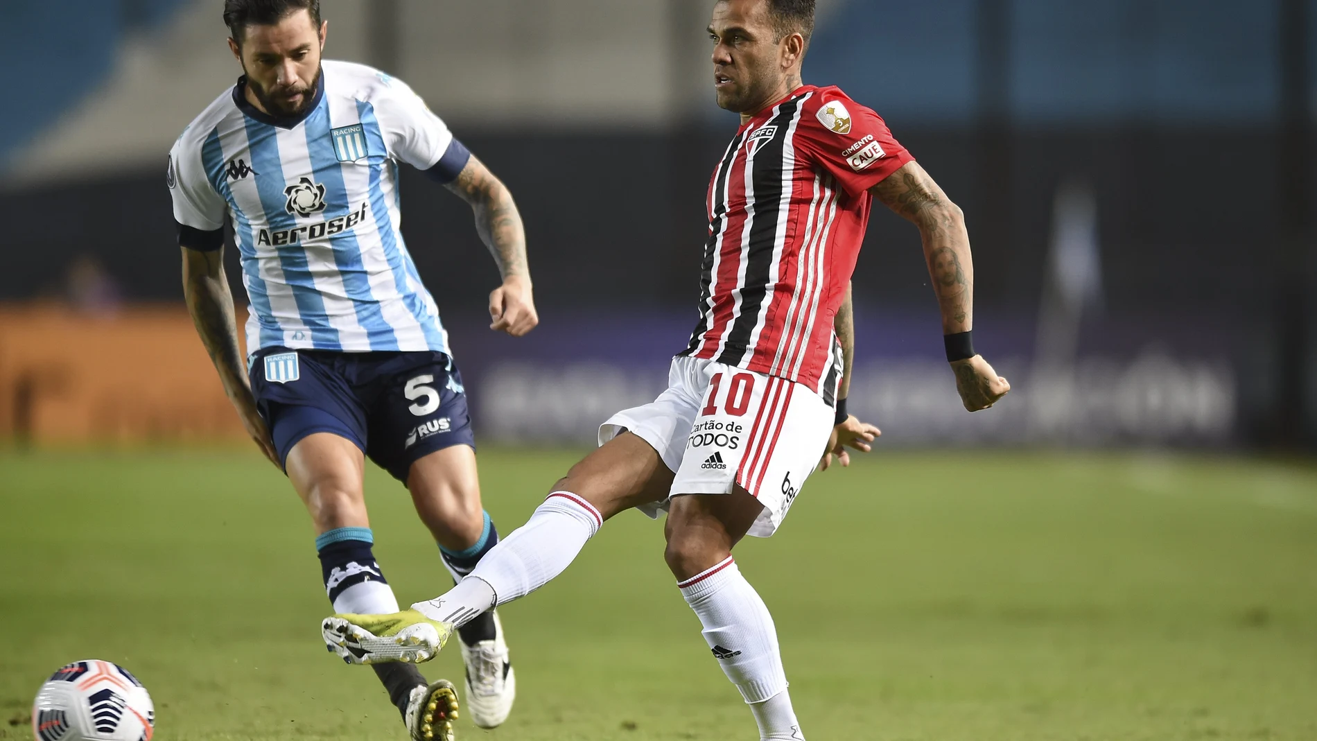 Daniel Alves con el Sao Paulo.