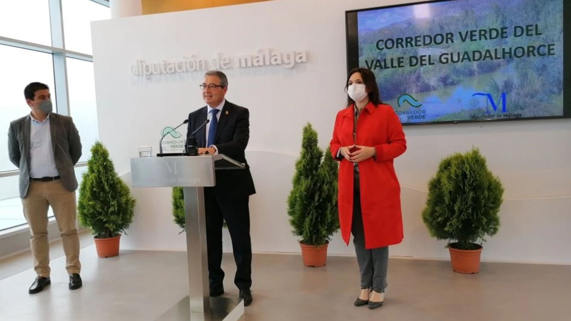 Francisco Salado, presidente de la Diputación, presenta el Corredor Verde del Guadalhorce, que se prevé el mayor parque fluvial en España