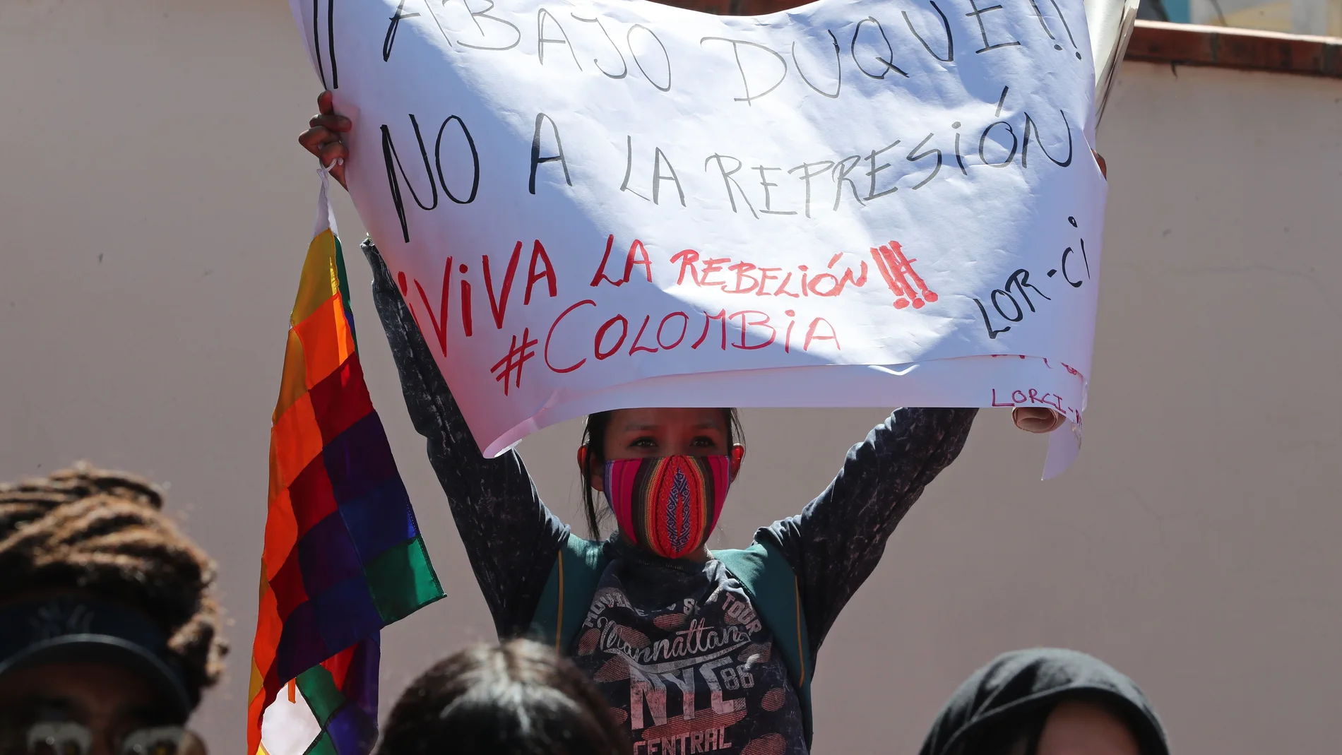 Manifestación frente a la Embajada de Colombia en La Paz