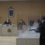 Tribunal profesional del juicio al varón de 95 años acusado de asesinar a su mujer enferma de Alzheimer