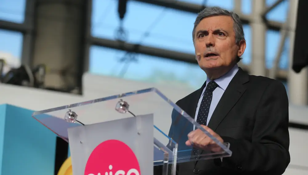 El secretario de Estado de Transportes, Movilidad y Agenda Urbana, Pedro Saura, interviene en una rueda de prensa durante la inauguración del primer trayecto de Ouigo, a 7 de mayo de 2021, en Atocha, Madrid, (España). Ouigo, el nuevo operador de trenes de alta velocidad perteneciente a la compañía SNCF, cuyo compromiso es popularizar la alta velocidad con un servicio de calidad al mejor precio, realizará el próximo día 10 de mayo su primer viaje con viajeros con un trayecto que conectará las ciudades de Madrid y Barcelona y hará parada en Zaragoza y Tarragona.07 MAYO 2021;ATOCHA;OUIGO;MADRID;TREN;ALTA VELOCIDADIsabel Infantes / Europa Press07/05/2021