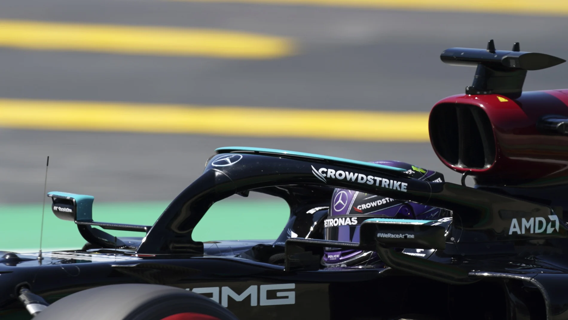 Hamilton logra su “pole” número 100