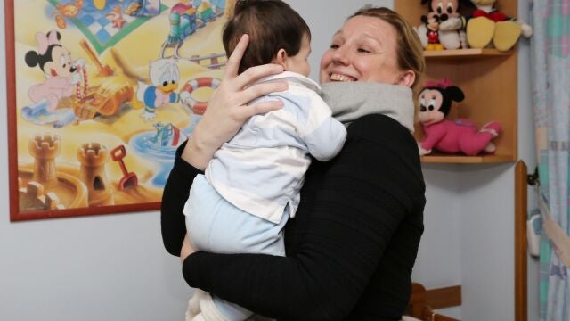 La consejera de Familia e Igualdad de Oportunidades, Isabel Blanco, visita un centro de acogida de menores