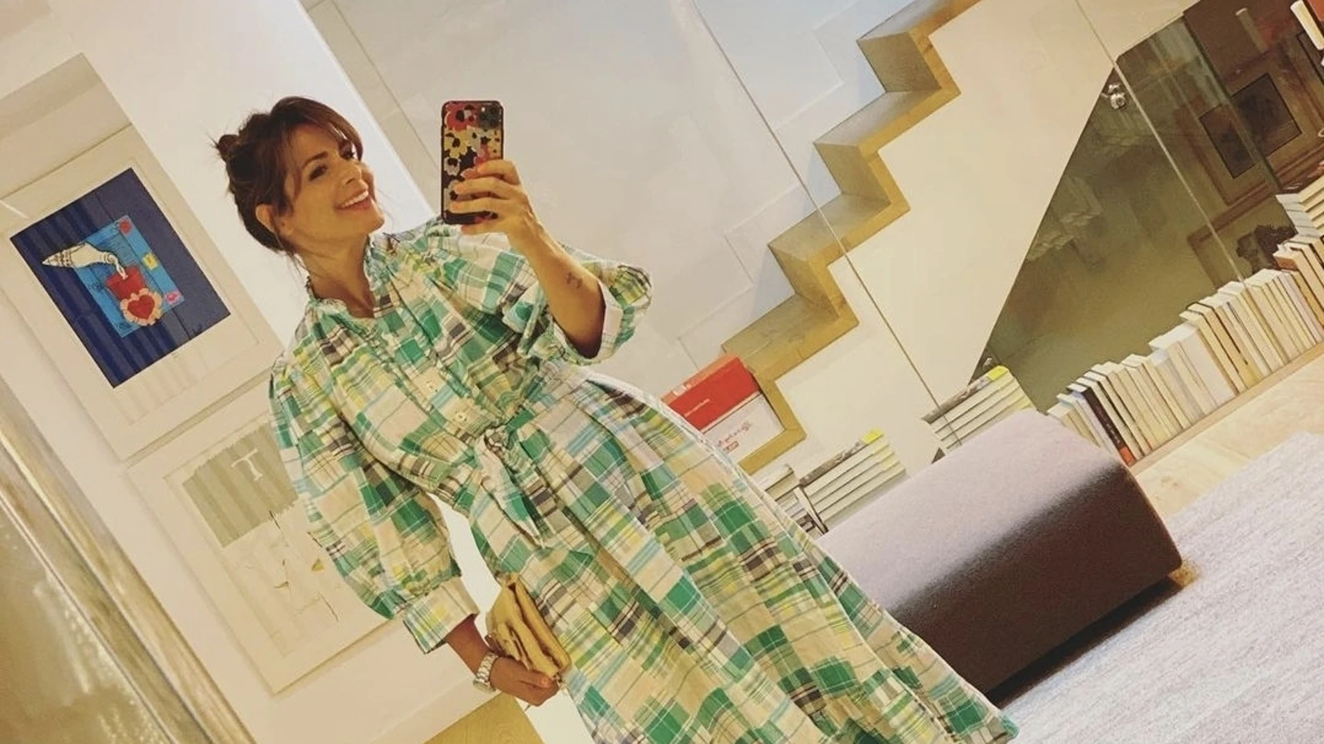 Nuria Roca con vestido estampado largo/ Instagram @nuriarocagranell