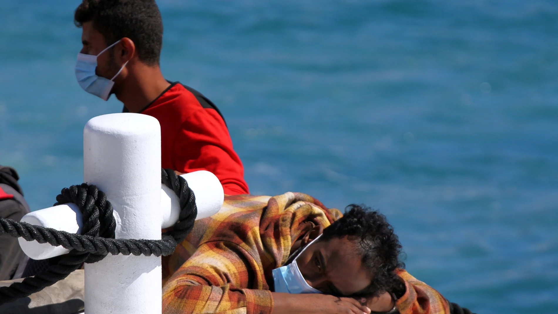 Migrantes en las costas de Lampedusa