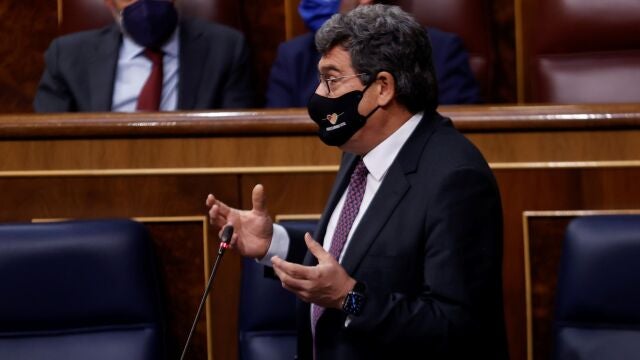 El ministro de Inclusión, Seguridad Social y Migraciones, José Luis Escrivá
