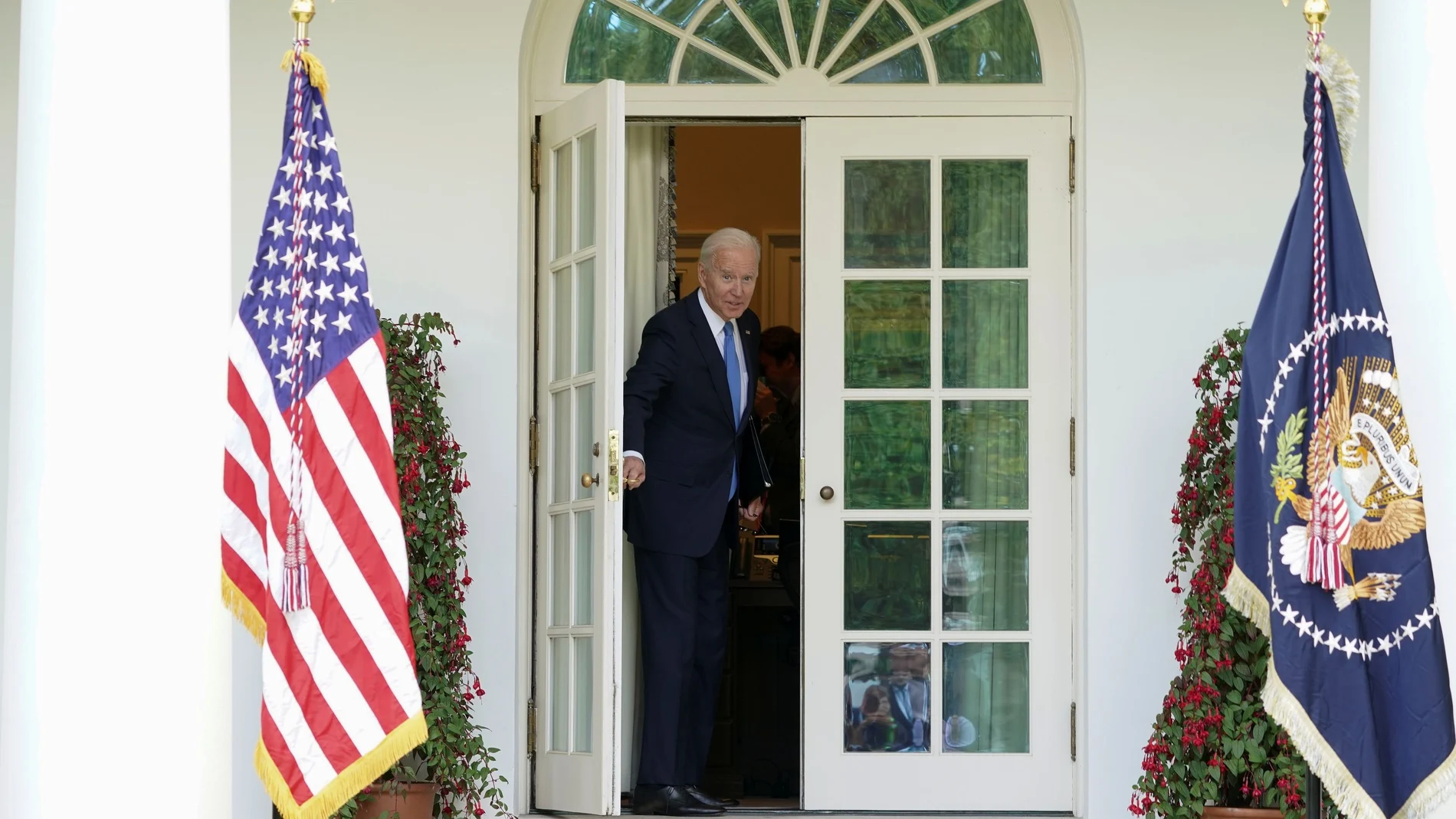 El presidente de EE UU, Joe Biden, sin mascarilla en la Casa Blanca
