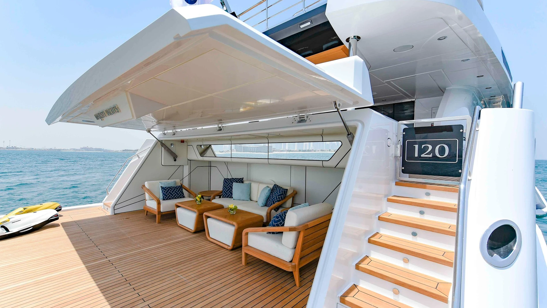 Majesty 120