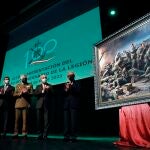 Entrega del cuadro 'Voluntarios para morir' a la Fundación Museo del Ejército