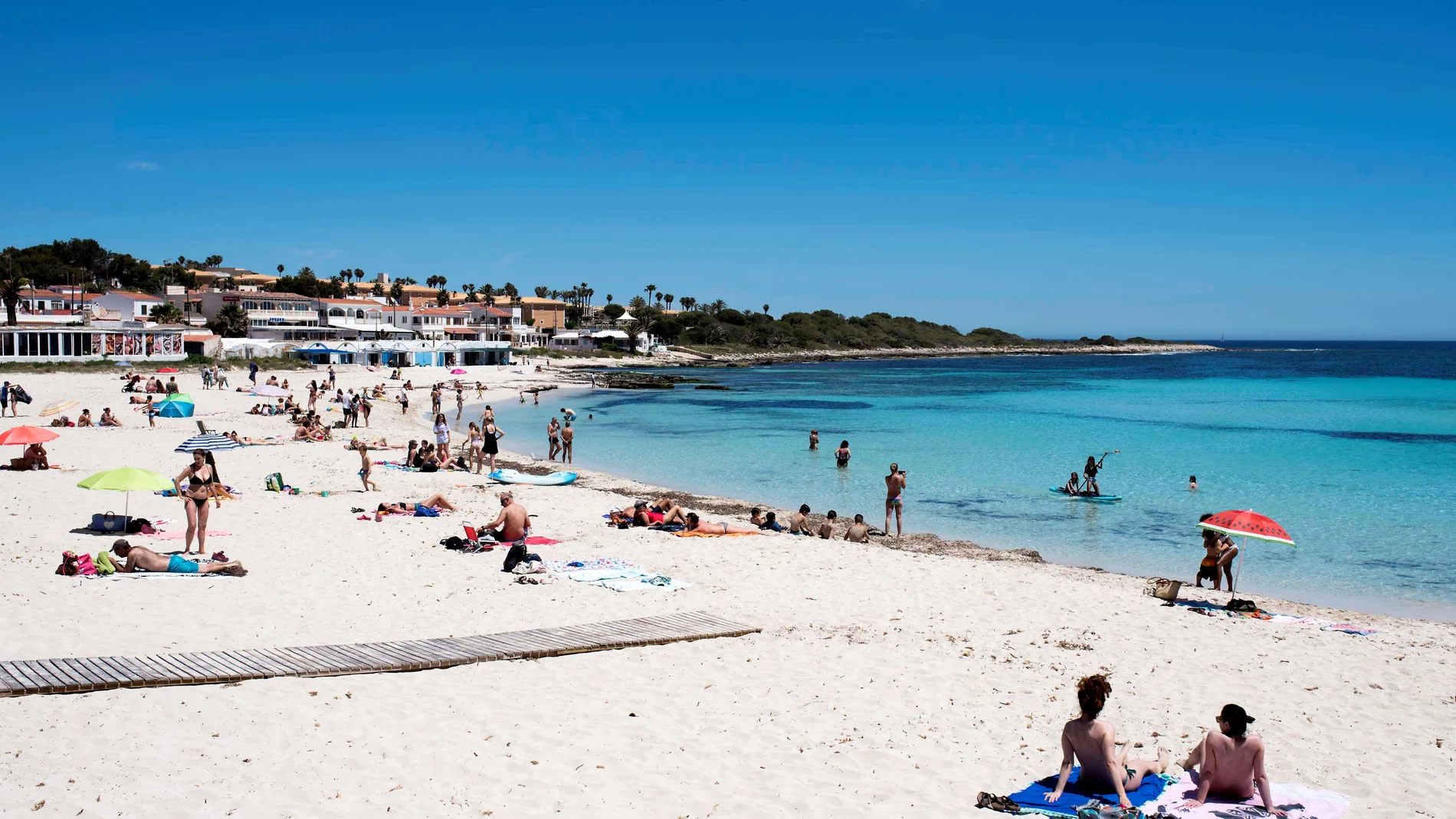 Playa de Punta Prima en el municipio de Sant Lluís (Menorca)