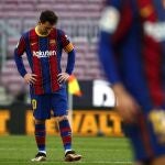 Messi se lamenta en el partido contra el Celta