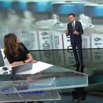 Mónica Carrillo y Matías Prats, en el informativo de la noche de Antena 3 del pasado domingo
