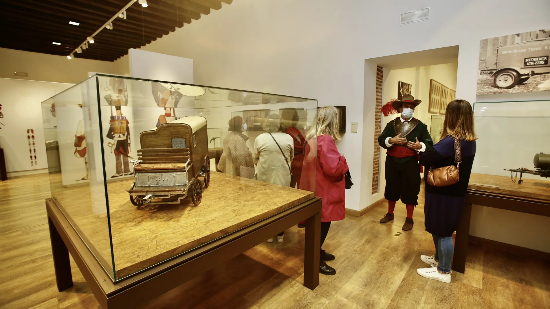 El Cuerpo de Intendencia se suma a la celebración del Día de los Museos con dos visitas guiadas y teatralizadas a su museo en el Palacio se Polentinos