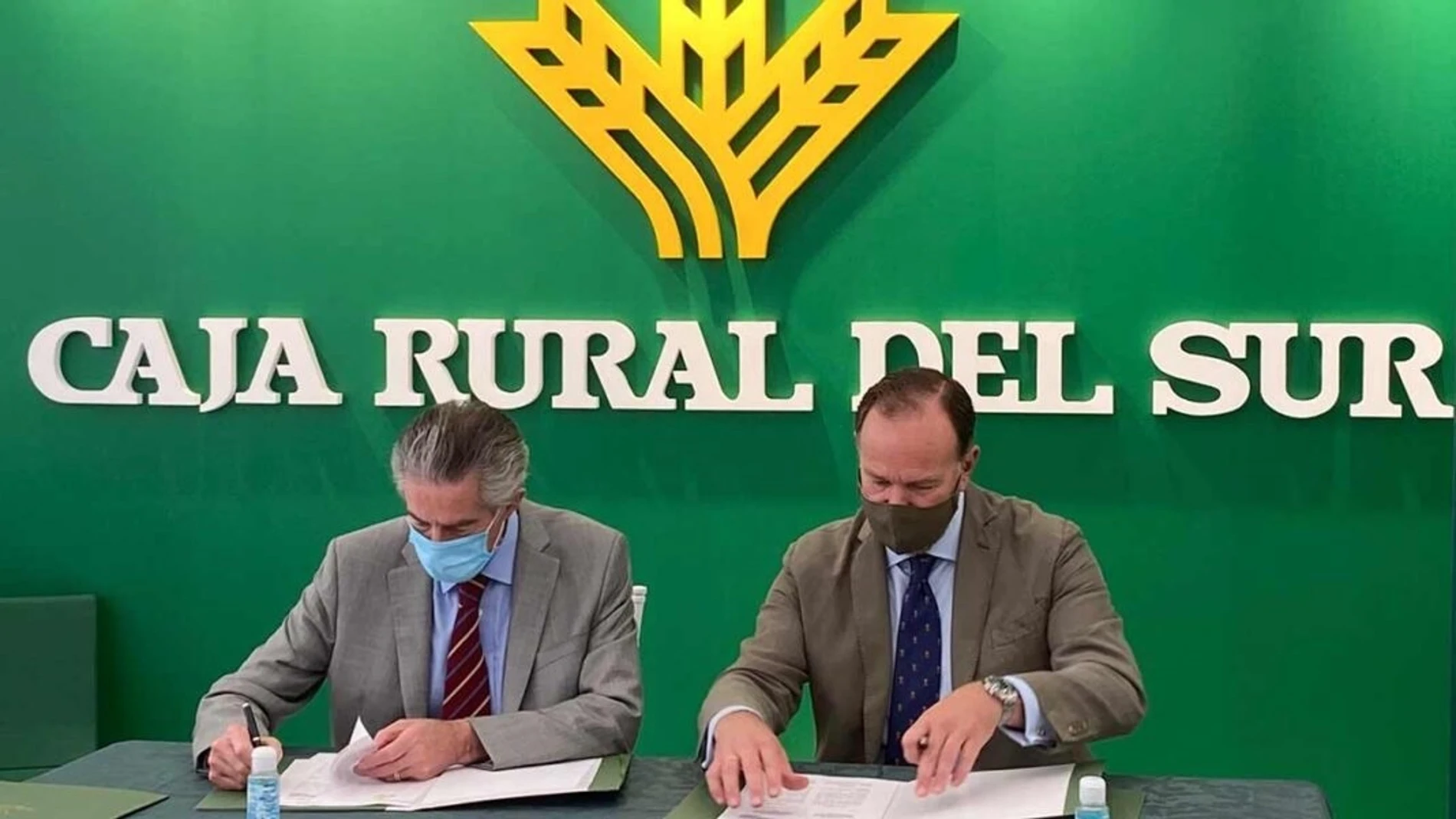 Firma de acuerdo entre Caja Rural del Sur y AlgFuturo