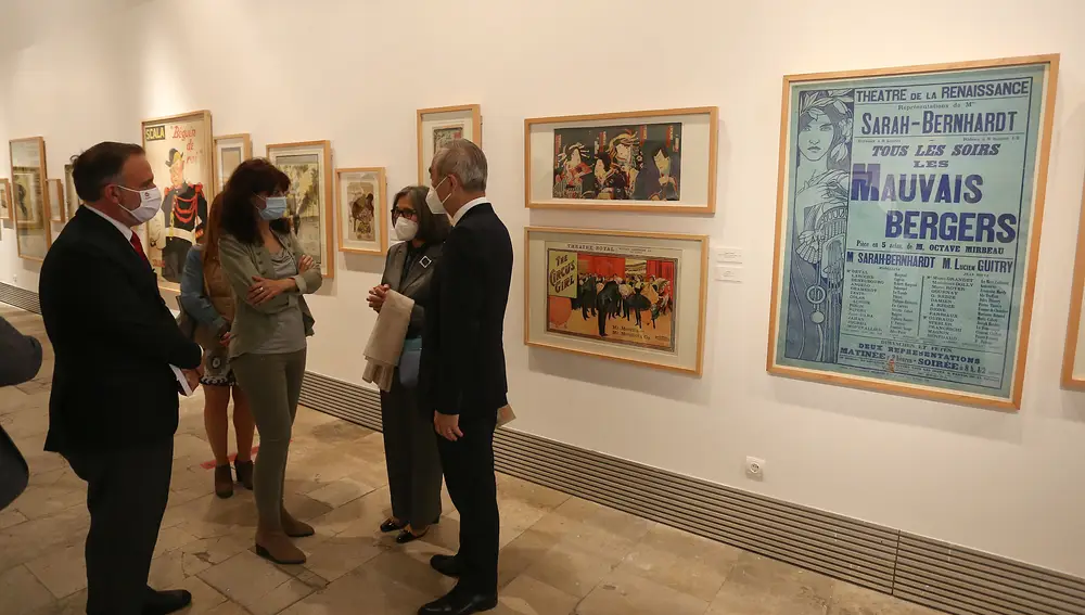 El embajador de Japón en España visita la exposición 'La Estampa Japonesa y La Belle Epoque' y dialoga con Ana Redondo
