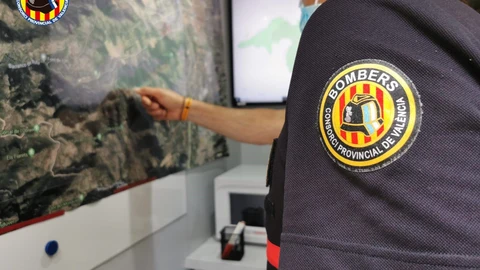 Rescatan a un hombre de 94 años tras caer a un barranco en Gestalgar