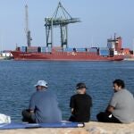 Cesa la huelga de los transportistas del Puerto de Castellón. Foto de archivo