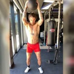 Sergio Ramos trabaja en el gimnasio para recuperarse de su última lesión.