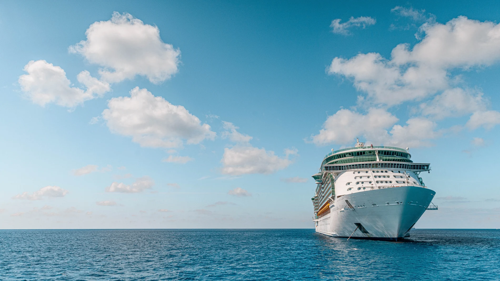 La salud y la seguridad de sus huéspedes y tripulación es lo más importante para Oceanía Cruises.