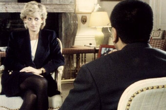 Un momento de la entrevista de Diana de Gales con Martin Bashir
