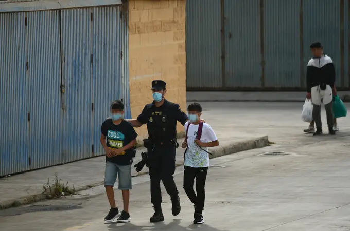 Un juzgado de Ceuta ordena al Gobierno a devolver a los menores que repatrió a Marruecos
