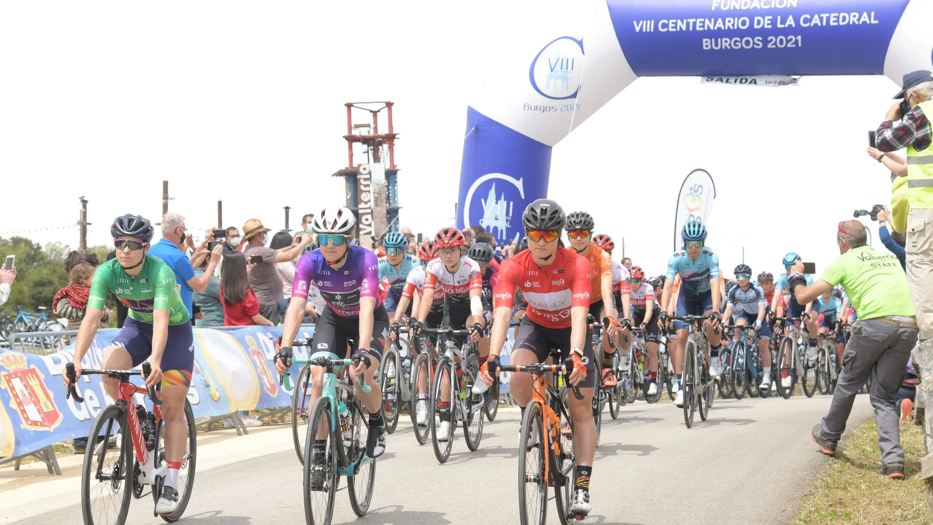 Segunda etapa de la Vuelta a Burgos Femenina que se disputa sobre cuatro etapas en línea, del 20 al 23 de mayo bajo la organización de la Diputación de Burgos. Esta segunda jornada tiene salida desde Pedrosa de Valdeporres, con llegada a Villarcayo.