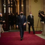Pere Aragonès, tras ser investido como nuevo presidente de la Generalitat, a 21 de mayo de 2021, en Barcelona, Catalunya, (España). El Parlament ha investido este viernes al candidato de ERC como 132 presidente de la Generalitat, con 74 votos de los republicanos, Junts y la CUP, y 61 votos en contra del PSC-Units, Vox, los comuns, Cs y el PP.