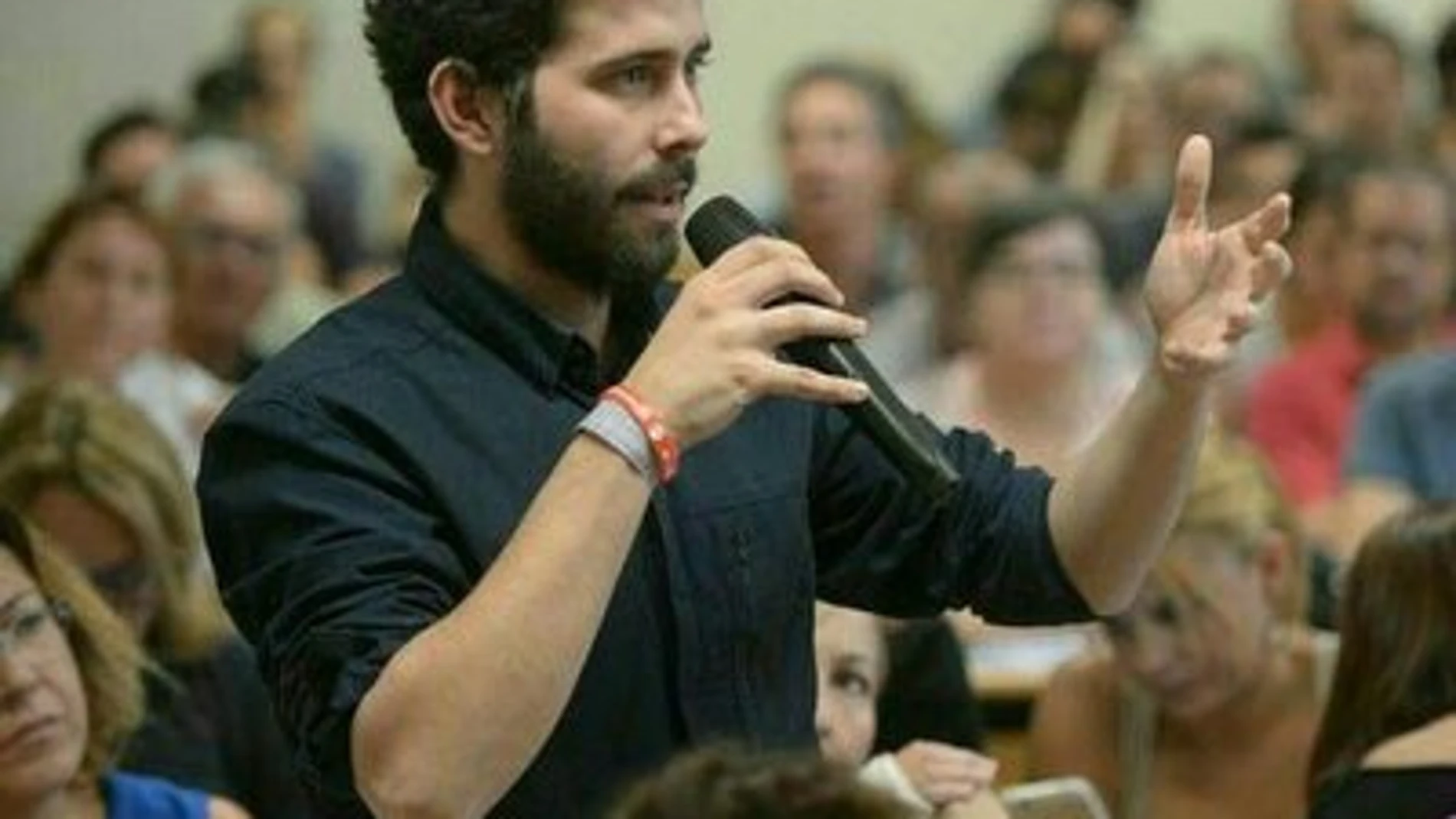 Ignacio Ramos Delgado, es la pareja de la ministra de Derechos Sociales y es candidato a formar parte del Consejo Ciudadano Estatal de Podemos