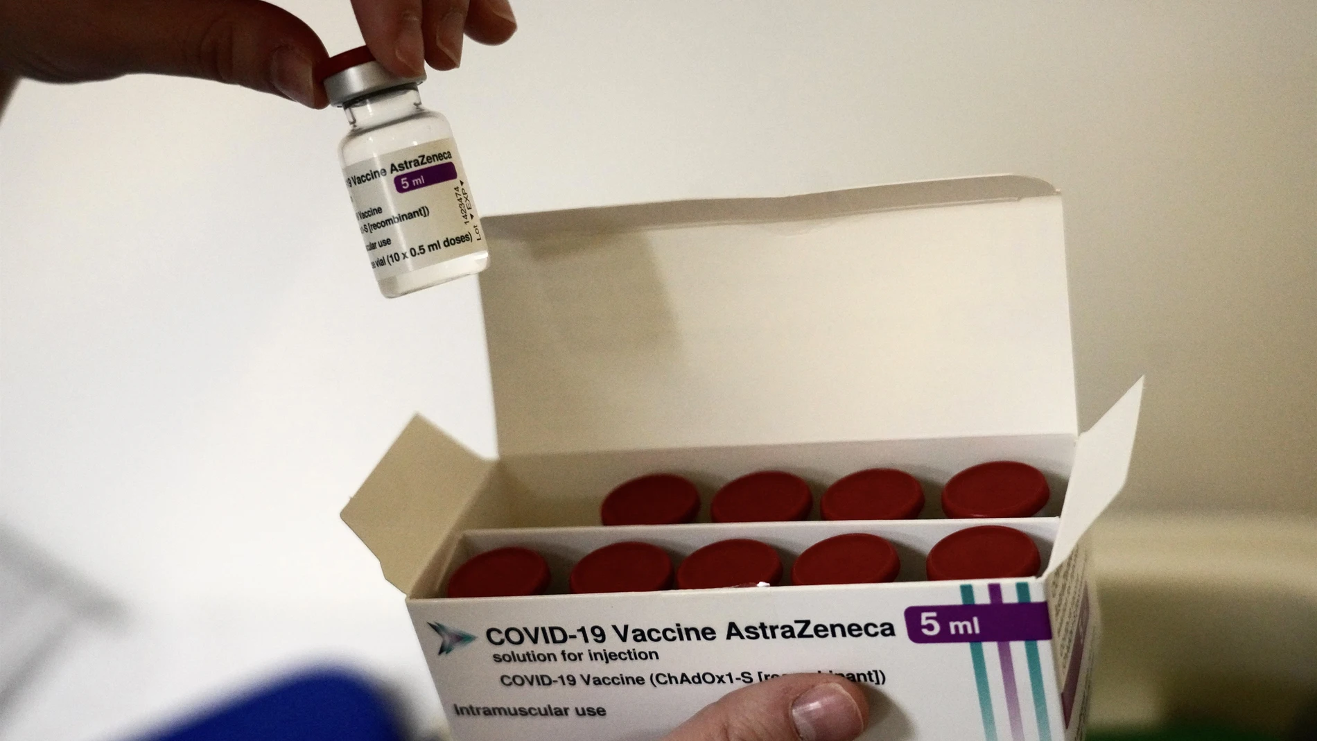 Dosis de AstraZeneca administradas en el Hospital de Basurto (Bilbao), que ha reanudado la vacunación