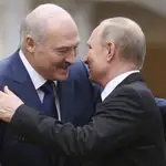 Alexander Lukashenko y Vladimir Putin, unidos contra Occidente