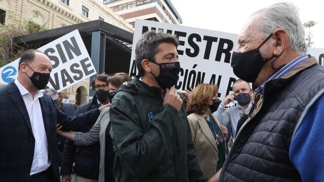 El presidente de la Diputación de Alicante, Carlos Mazón, durante la manifestación de ayer en defensa del trasvase Tajo- Segura en Madrid
