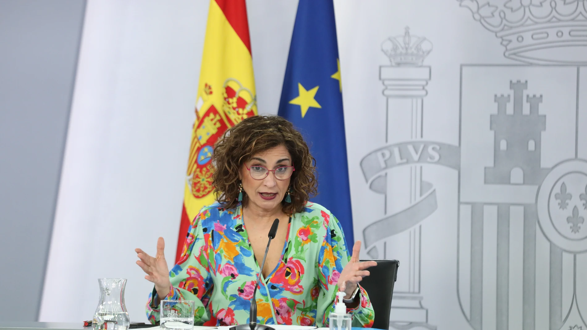 La ministra portavoz y ministra de Hacienda, María Jesús Montero comparece en una rueda de prensa, posterior al Consejo de Ministros,