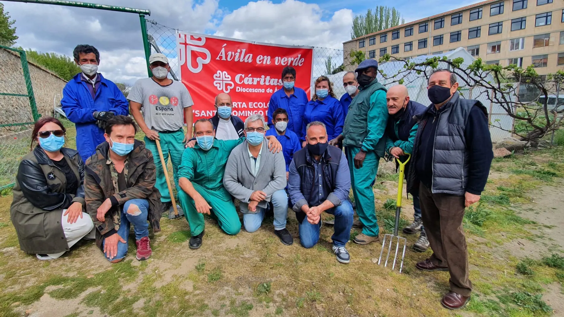 Participantes del proyecto "Huerta ecológica" de Cáritas Ávila