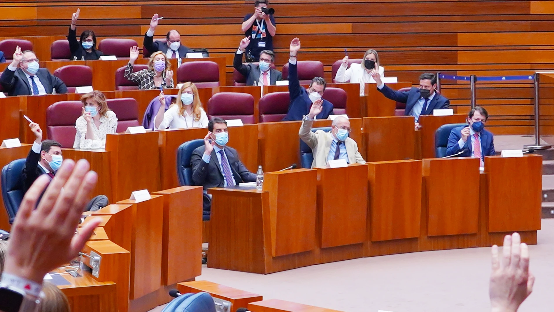 Votaciones en el pleno de las Cortes de Castilla y León